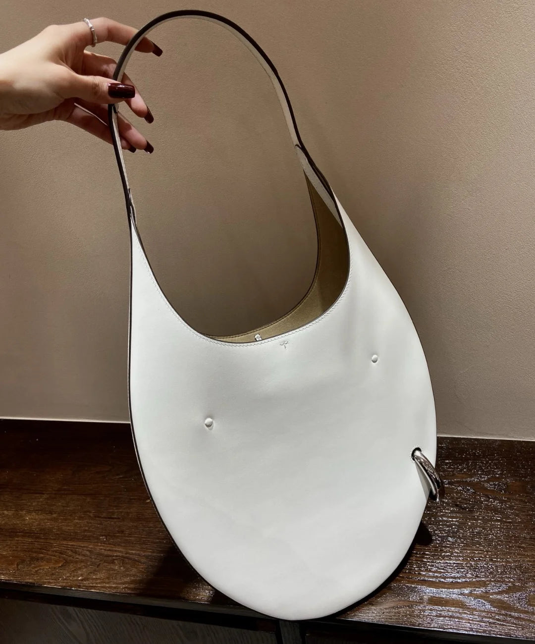 2025 summer new large crescent pipa bag imported top layer cowhide armpit bag single shoulder crossbody bag