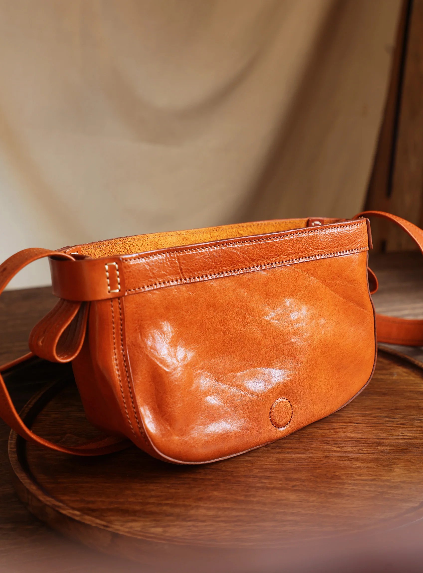 Casual daily luxury vintage designer handmade genuine leather men's women's shoulder bag vegetable tanned cowhide crossbody bag