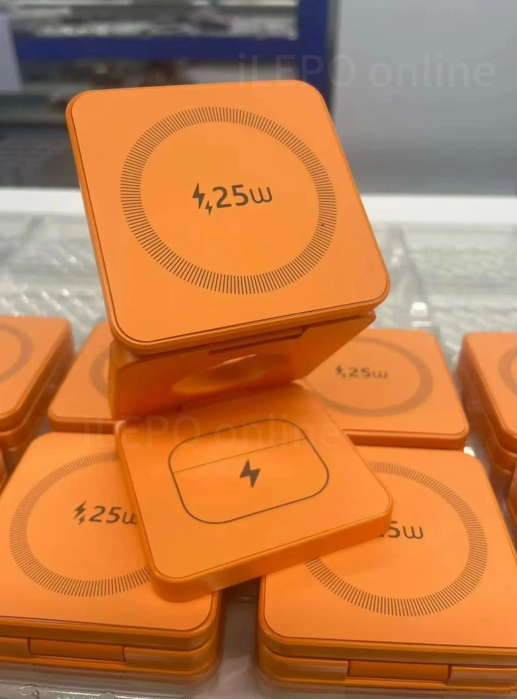 3-in-1 Magnetic Wireless Charger: 25W Qi2 Certified Foldable Stand Tidesmit