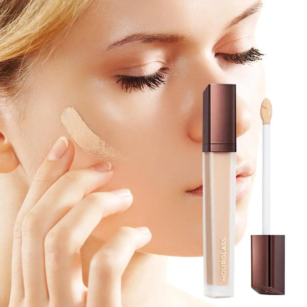 Tidesmit high coverage long lasting concealer texture close-up for flawless acne mark and dark circle coverage