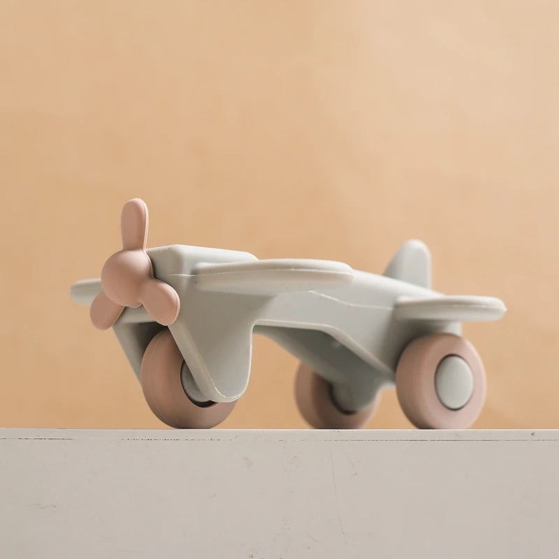 1Pcs Food Grade Baby Silicone Teether Toy Cartoon Car Nursing Teething Ring BPA Free Newborn Health Molar Chewing Accessorie Toy