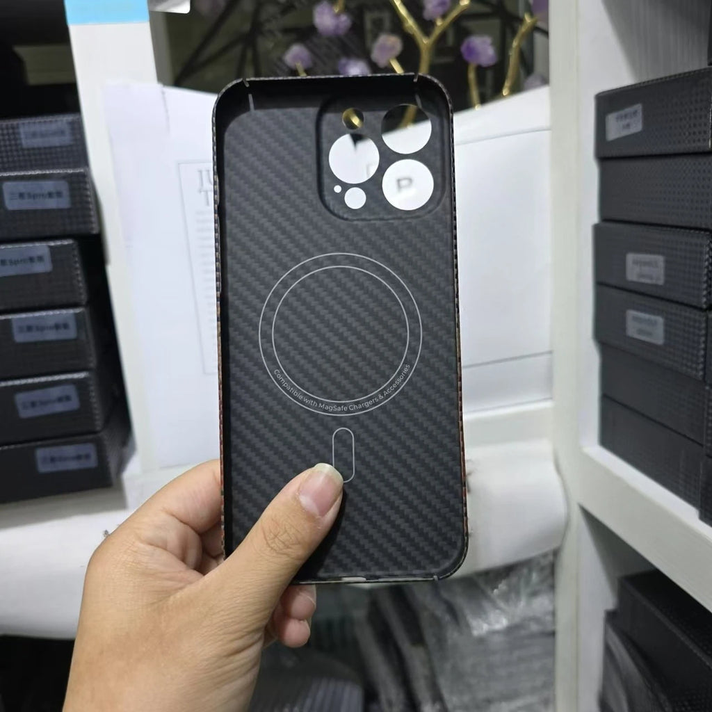 Kevlar Magnetic Phone Case for iPhone 15 and 16 Series | Slim Fit Tidesmit