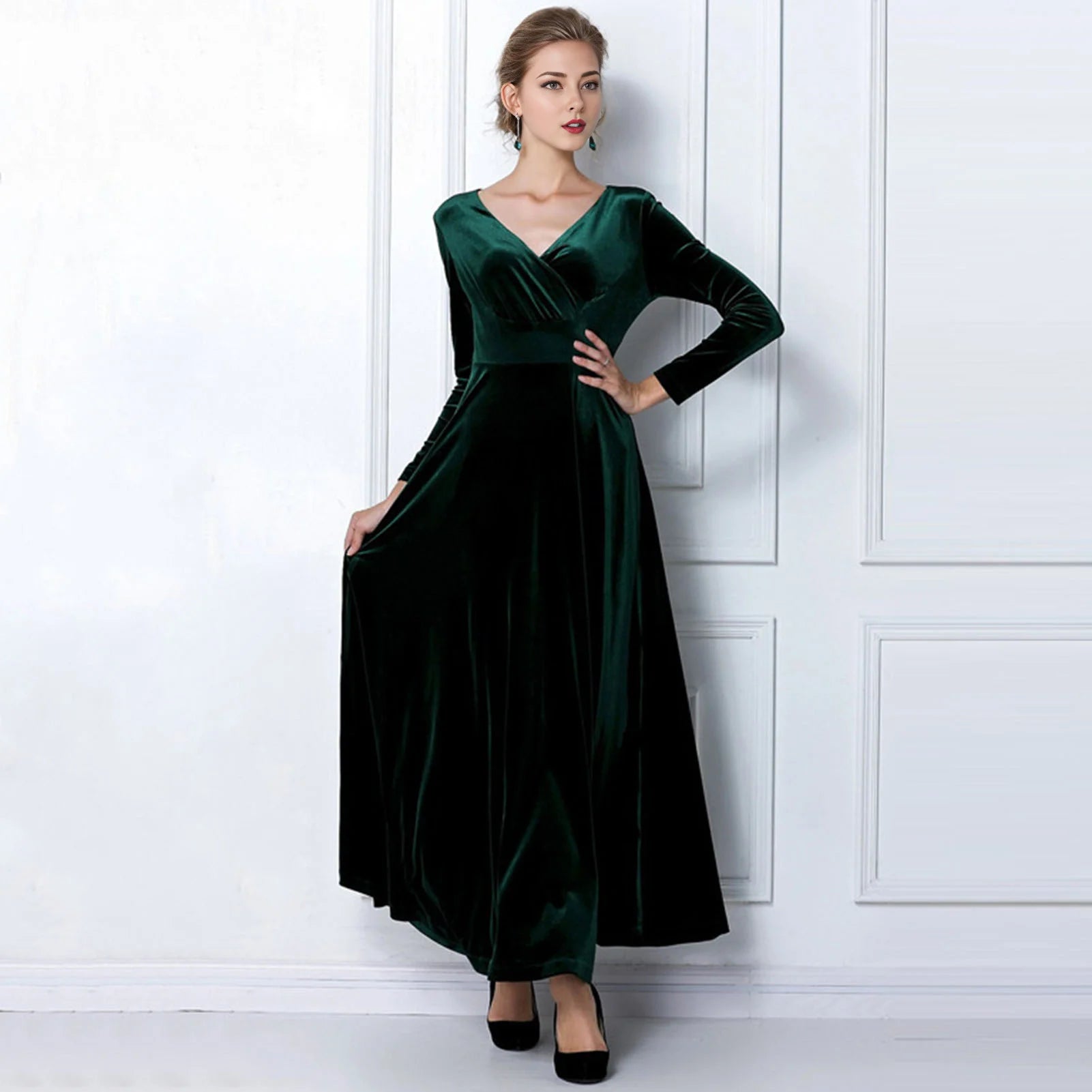Vintage Women Autumn Long Sleeve V Neck Pleated Velvet Banquet Party Maxi Dress Party Wedding Elegant Evening dress 