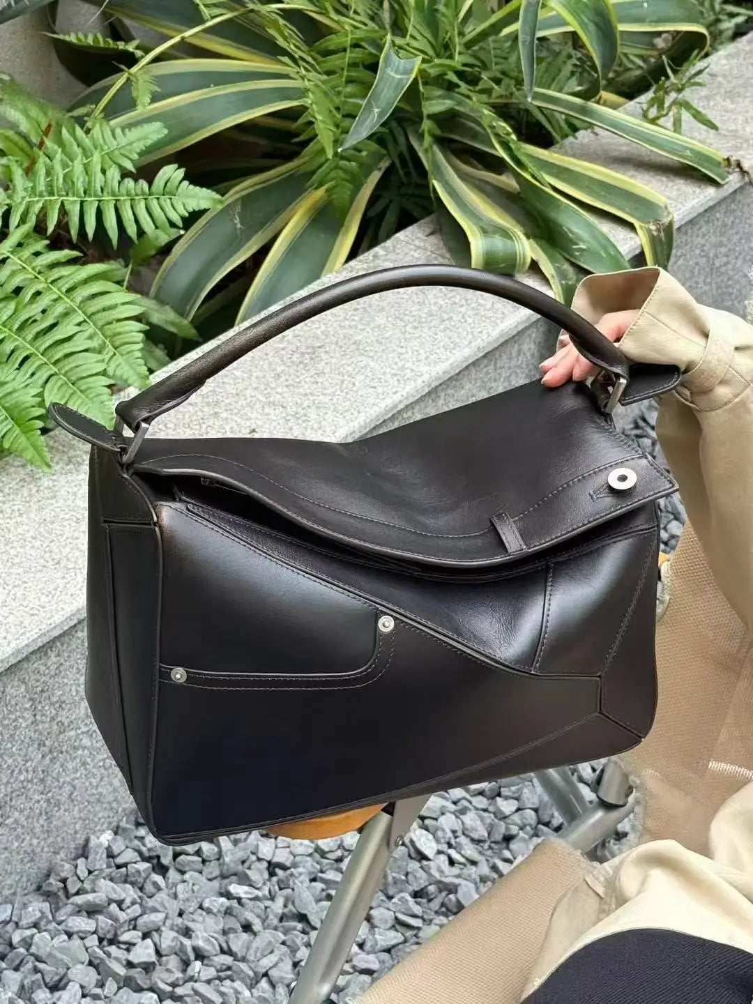 New 2025 Panta Geometric Patchwork Natural Dye Leather Pillow Shaped Handbag Top Layer Cowhide Shoulder Bag for Daily Use