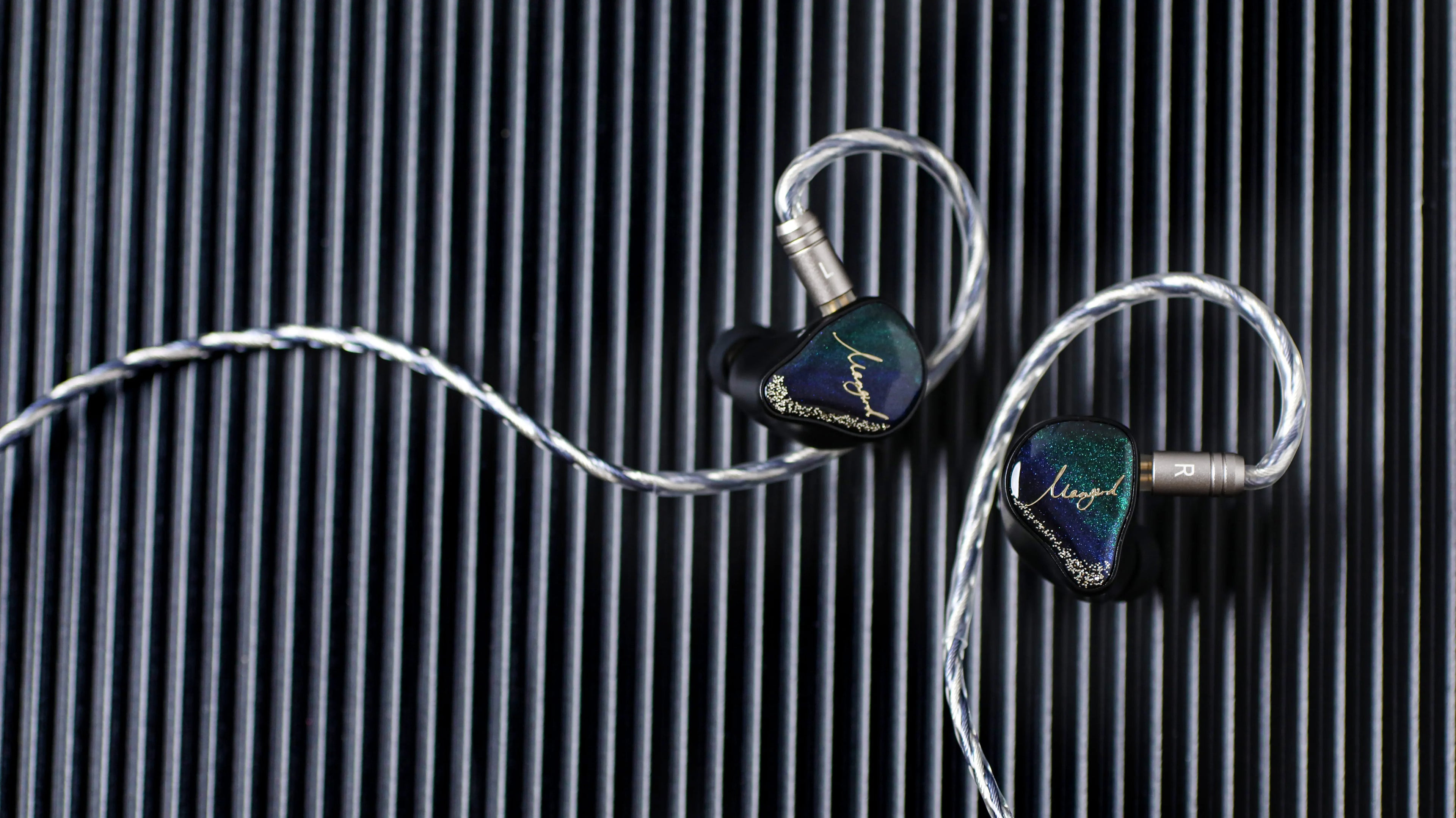 Xenns Mangird Tea Pro 8-Driver Hybrid HiFi Wired Earphones | Tidesmit Tidesmit
