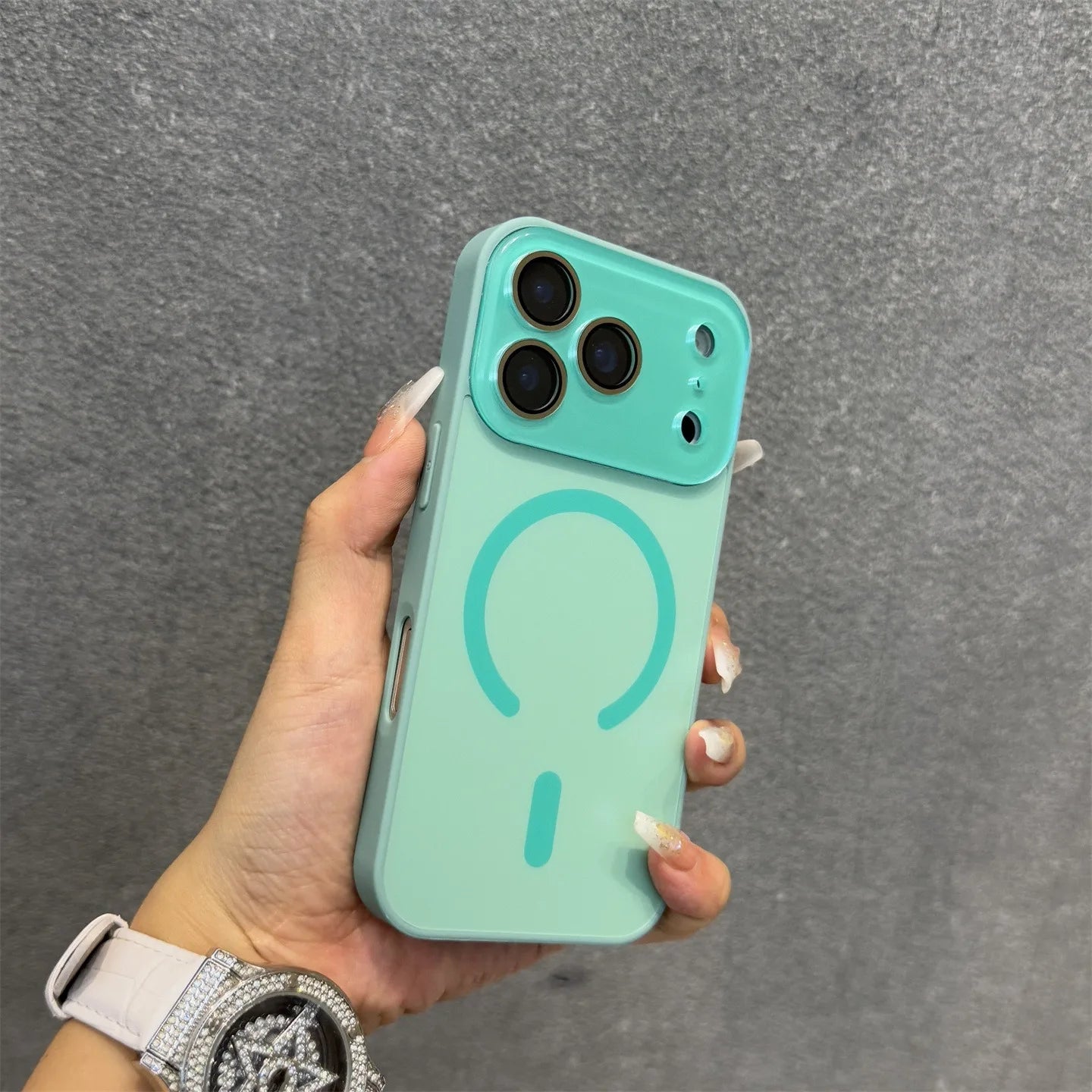 Magnetic iPhone 16 Pro Case with Matte Electroplating and Lens Protection BH Green Tidesmit