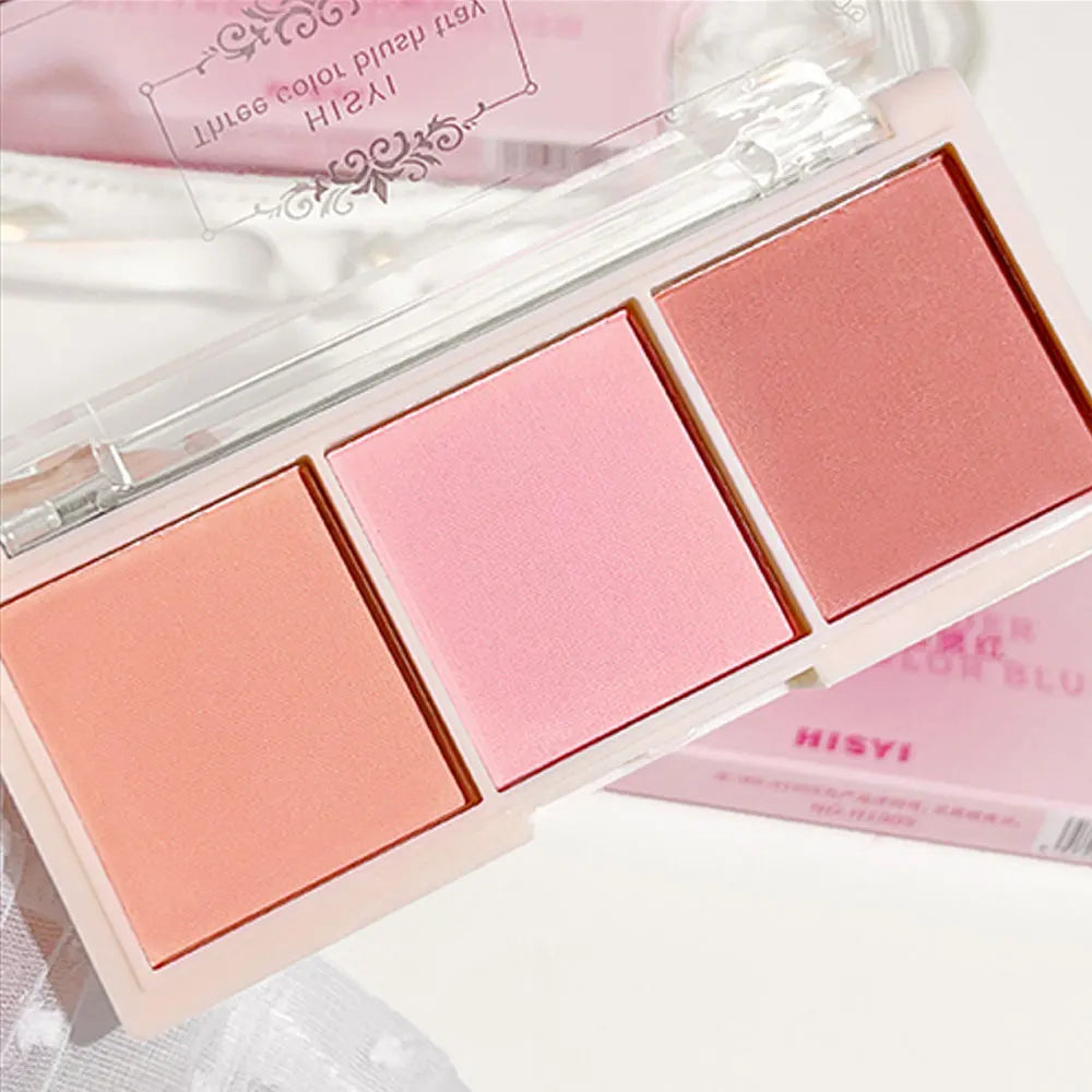 Tidesmit HISYI three-color matte blush palette showing detailed texture and pigment for natural makeup looks
