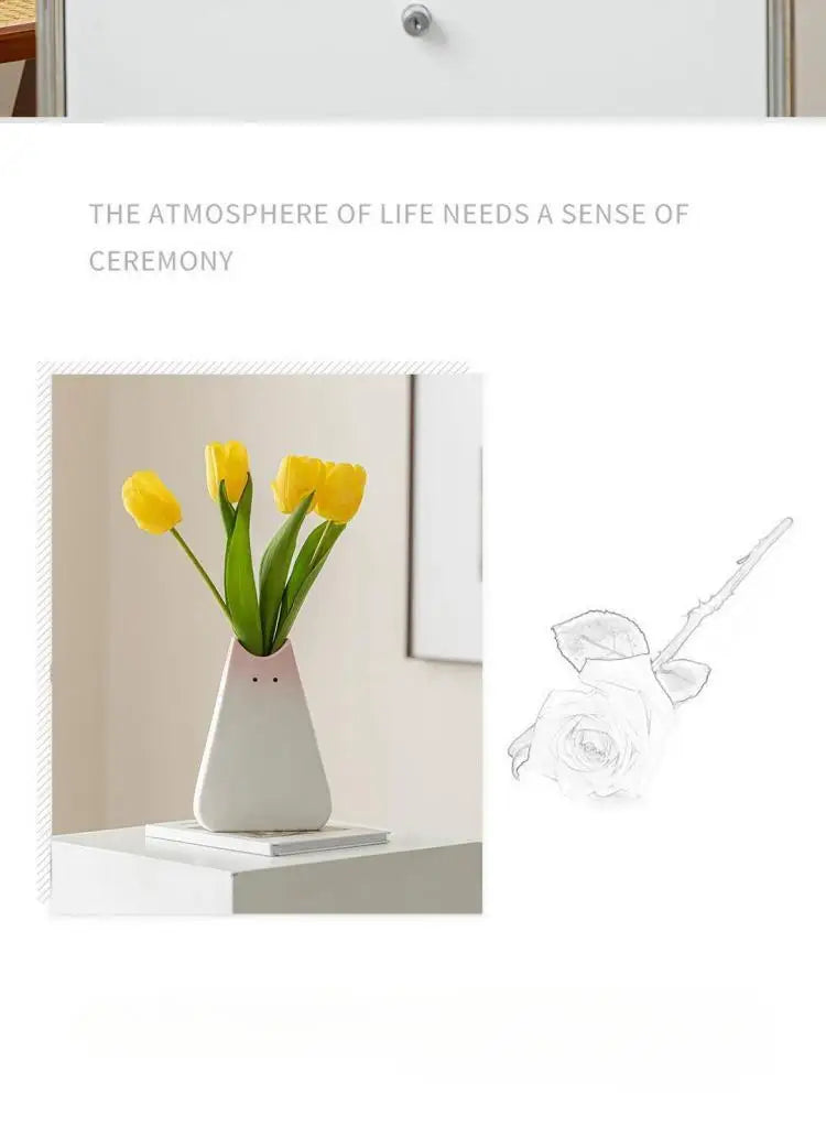 Cute cat-like ceramic vase, Nordic style, simple and cute, decoration for dried flower arrangement, hydroponic living room