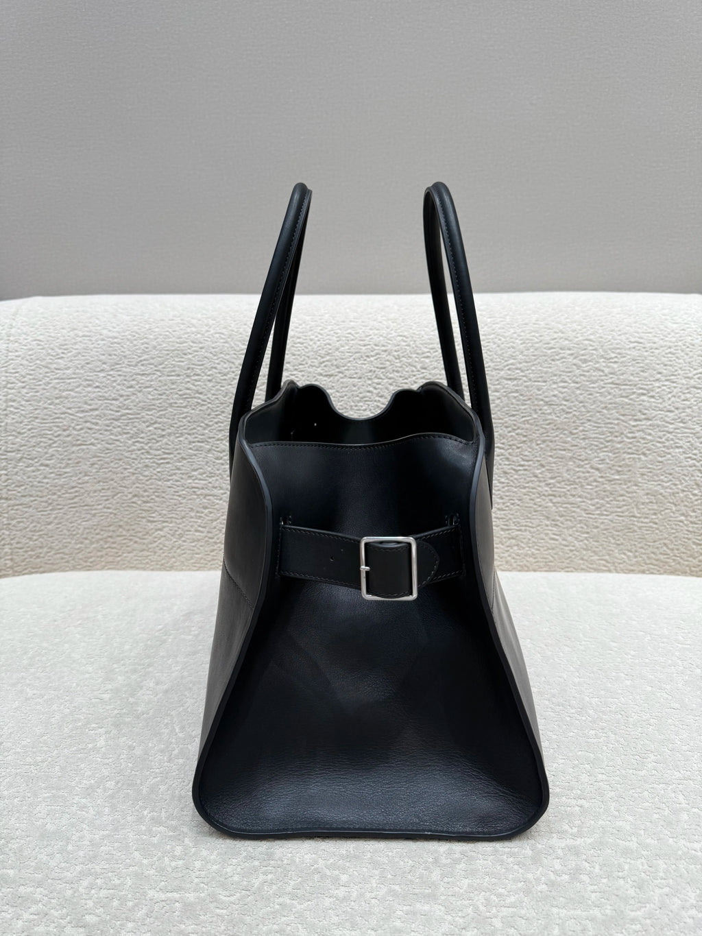 Unisex saddle leather all steel hardware inner sheepskin single shoulder large capacity hand-held horizontal bag