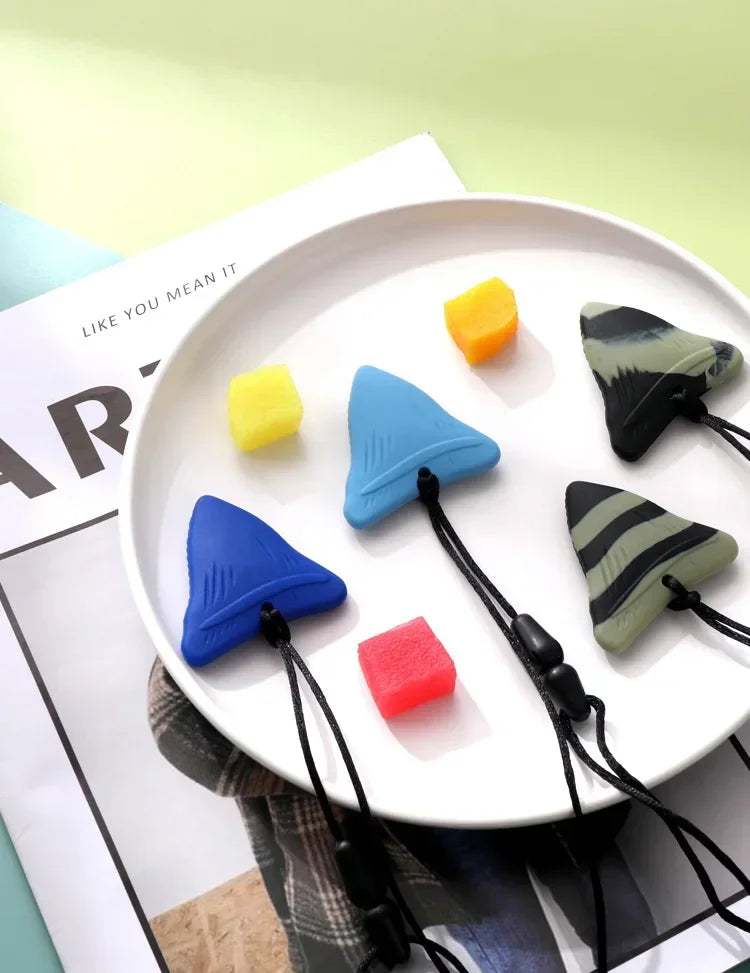 Kids Sensory Chew Necklace Brick Chewy Kids Silicone Triangle Fangs Toys Silicone Teeth for Children with Autism