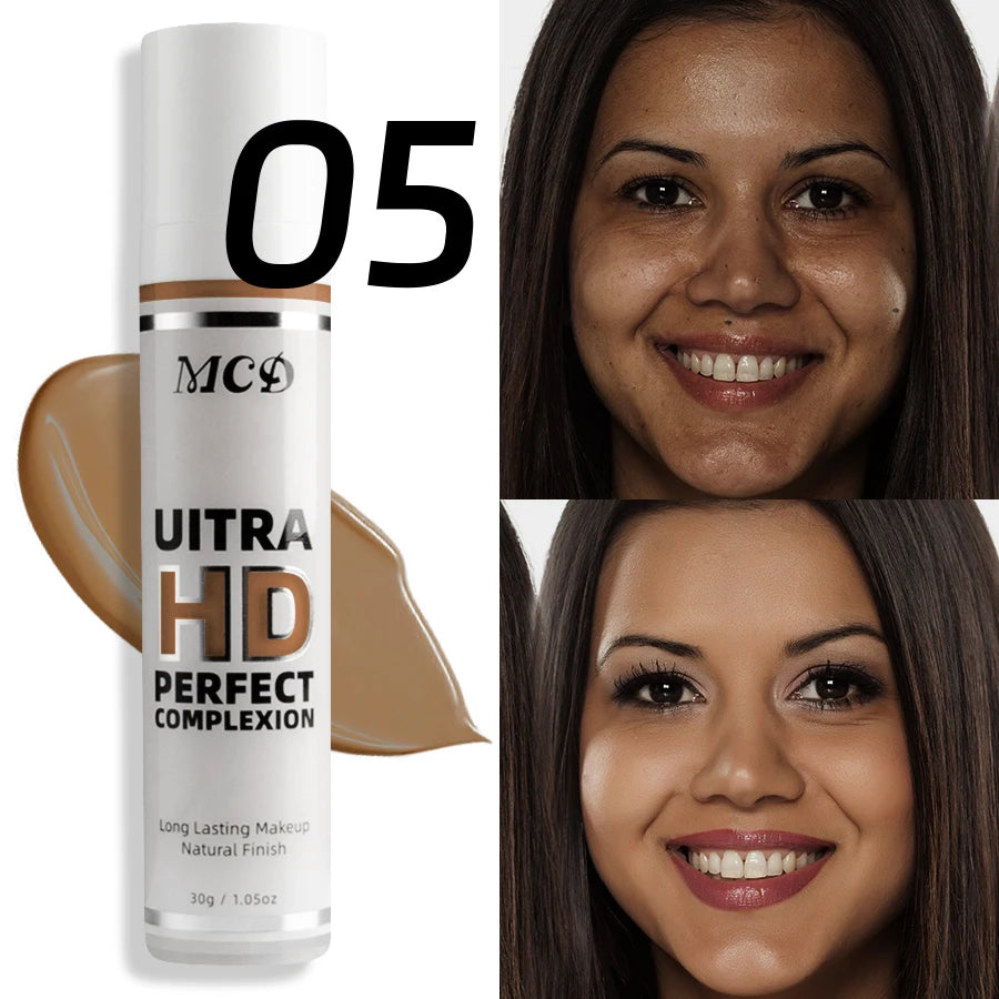 Tidesmit professional liquid foundation texture close-up showing matte oil-control and waterproof concealer benefits