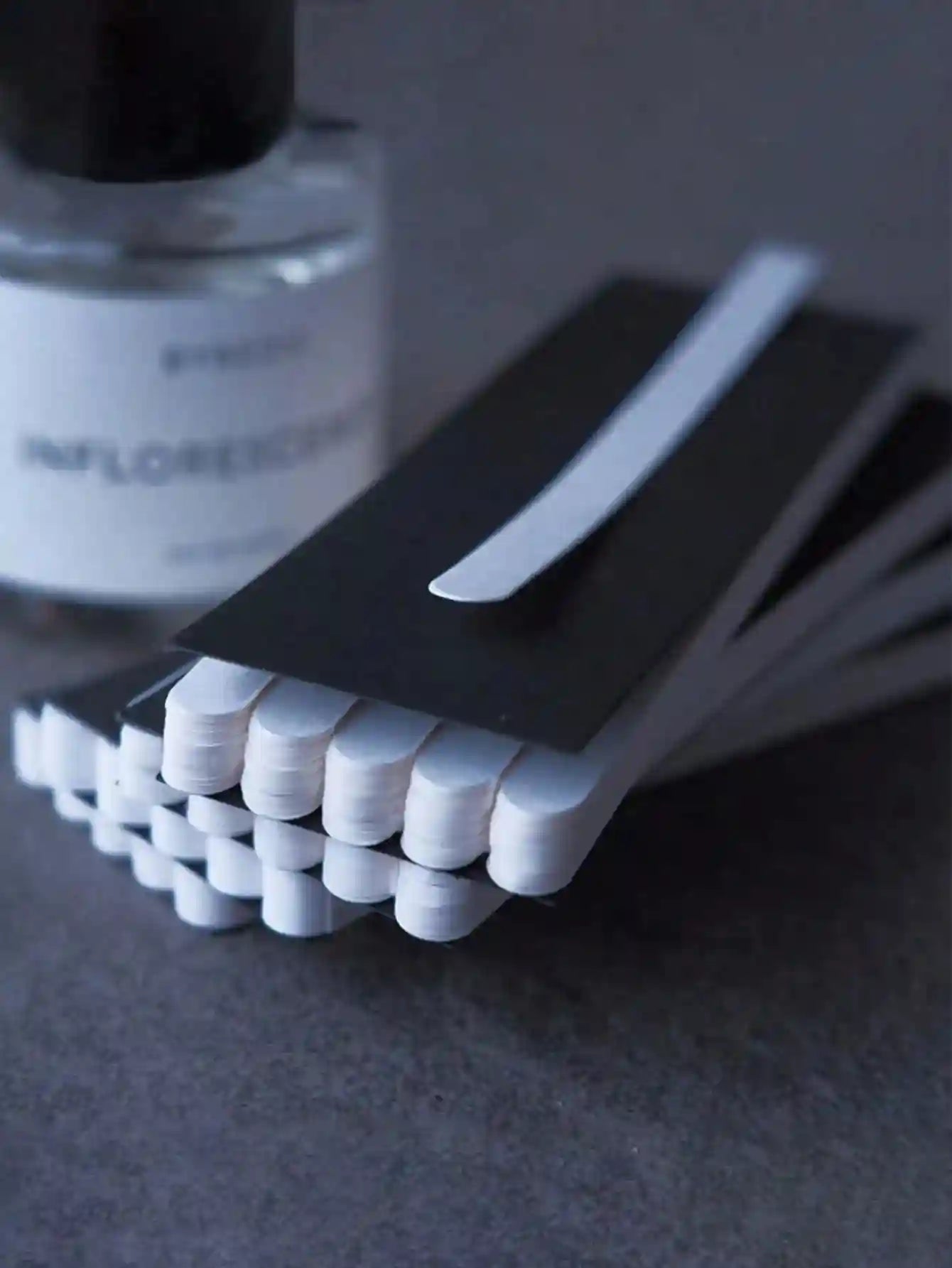 100pcs disposable white paper fragrance test strips for Byredo Inflorescence perfume, essential oil testing tool.