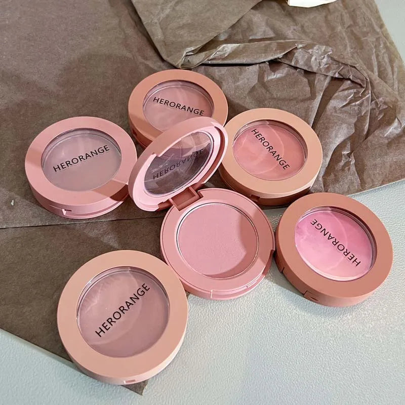Tidesmit HerorangeHR402 monochromatic matte peach orange blush powder texture close-up for natural soft focus makeup