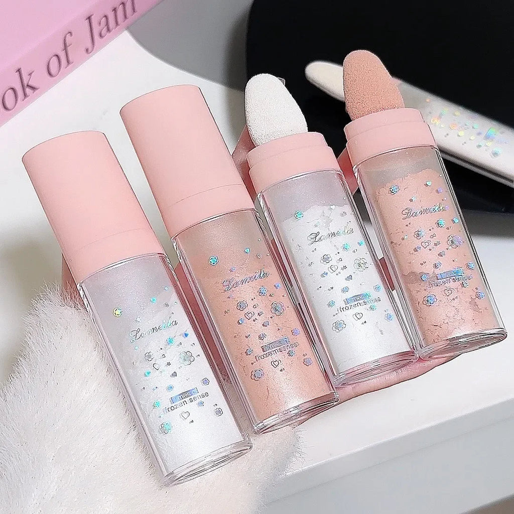 Tidesmit 3Colors glitter powder highlighter palette showing shimmering texture and blendable face makeup shades