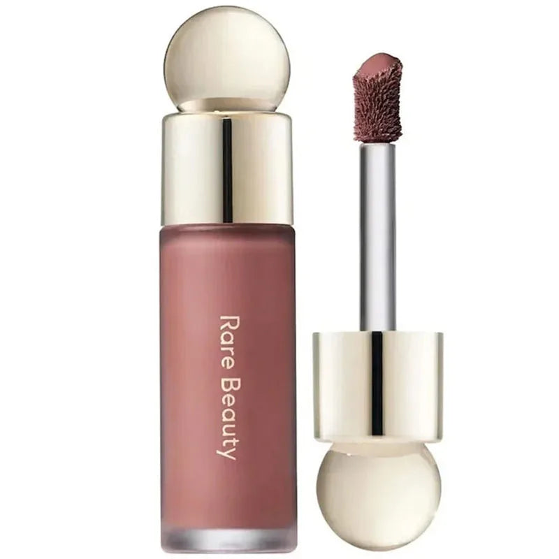 Tidesmit melting cream blush texture close-up featuring pearlescent matte face makeup highlighter and lip gloss